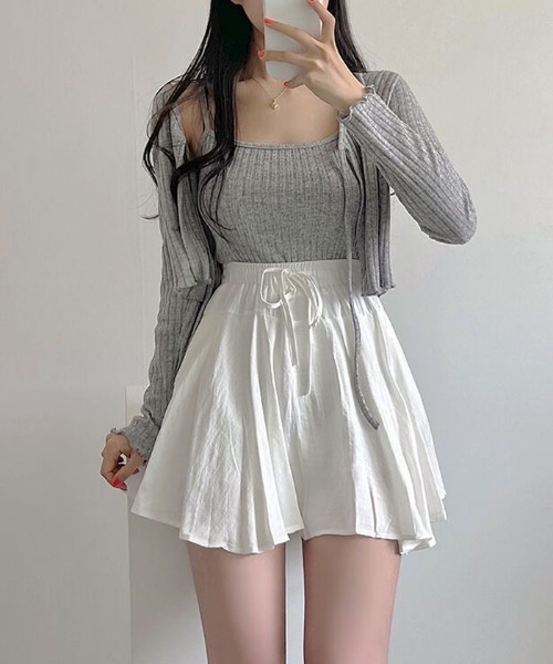 VIVID LADY（ビビッドレディー）の「クロップドストラップレイヤードキャミソールカーディガンSET（カーディガン/ボレロ・レディース・グレー/スカイブルー/アイボリー/ピンク/ネイビー・FREE）」の15枚目の写真