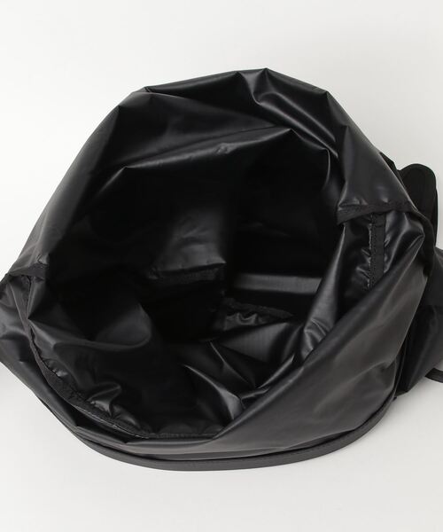 THE NORTH FACE(ザノースフェイス)の「【THE NORTH FACE/ザ ノースフェイス】PF STUFF PACK(バックパック/リュック・メンズ・ブラック・FREE)」の4枚目の写真