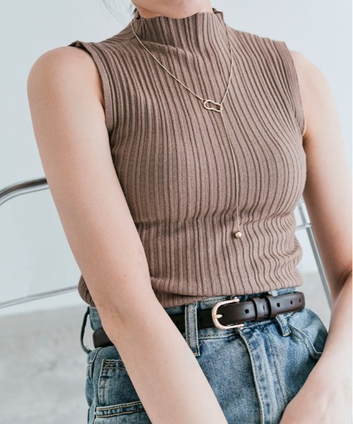 kirakiraShop(キラキラショップ)の「ハイネック ノースリーブ プリーツ ニット トップス(ニット/セーター・レディース・ホワイト/ブラック/ベージュ/グレー/レッド/モカ/アイボリー・FREE)」の5枚目の写真