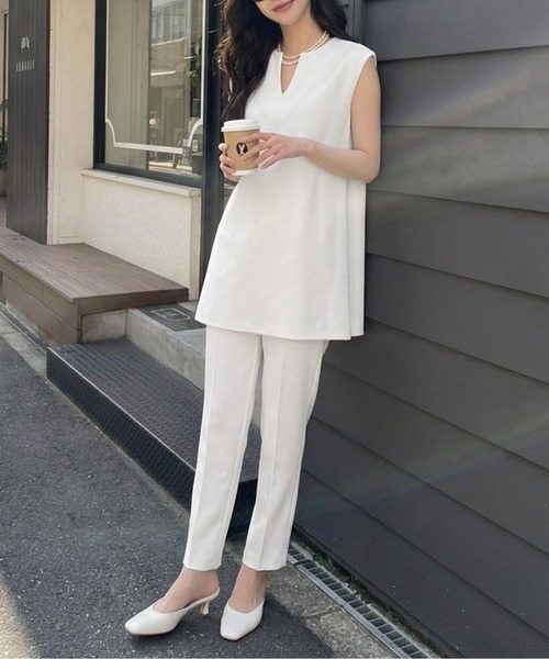 AMELY(エミリー)の「【セットアップ】キーネックセットアップ/伸縮生地/着回し自在/スタイルアップ(セットアップ・レディース・ブラウン/ブラック/ホワイト・M/L)」の4枚目の写真
