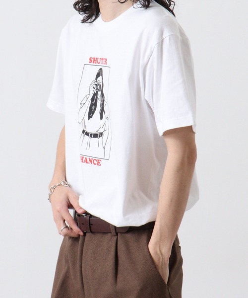 RGY(アールジーワイ)の「RGY SHUTTER CHANCE デザインプリントTシャツ 半袖(Tシャツ/カットソー・メンズ・ホワイト/オートミール・L/M)」の4枚目の写真