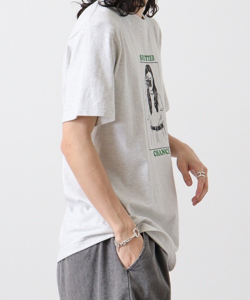 RGY(アールジーワイ)の「RGY SHUTTER CHANCE デザインプリントTシャツ 半袖(Tシャツ/カットソー・メンズ・ホワイト/オートミール・L/M)」の11枚目の写真
