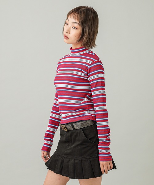 X-girl(エックスガール)の「STRIPED HIGH NECK TOP(Tシャツ/カットソー・レディース・レッド/ブラウン/グリーン・M/S)」の9枚目の写真