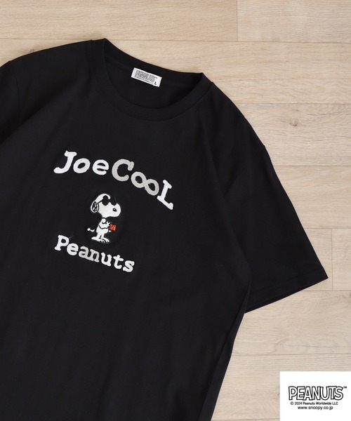 PEANUTS(ピーナッツ)の「PEANUTS 天竺SNサガラ・チェーン刺繍Tシャツ(Tシャツ/カットソー・メンズ・ブラック/ホワイト/アイボリー/グリーン系その他/ライトパープル/ブルーグリーン/ブラック系/ピンクベージュ/ホワイト系/ホワイト系1/ネイビー/レモンイエロー・LL/M/L)」の5枚目の写真