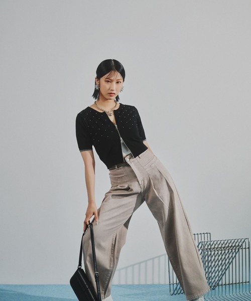 PAGEBOY（ページボーイ）の「メタルピンZIPトップス（ニット/セーター・レディース・オフホワイト/ブラック/チェリーレッド・FREE）」の10枚目の写真