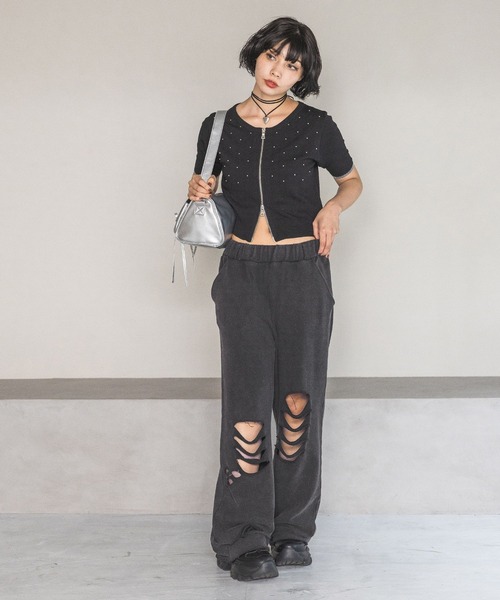 PAGEBOY（ページボーイ）の「メタルピンZIPトップス（ニット/セーター・レディース・オフホワイト/ブラック/チェリーレッド・FREE）」の12枚目の写真