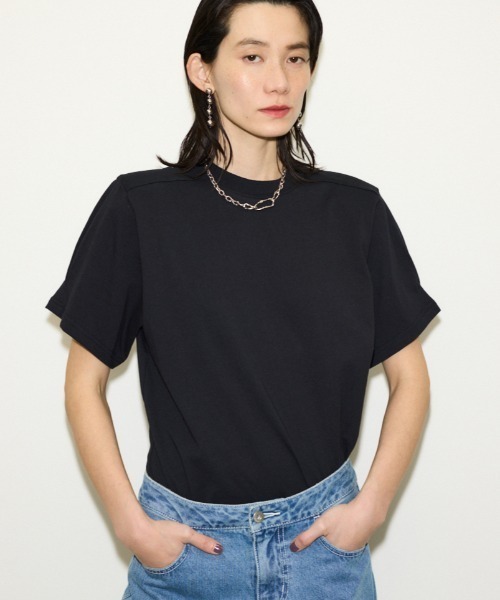 THROW by SLY（スローバイスライ）の「THROW PADDED T/SH パディド Tシャツ（Tシャツ/カットソー・レディース・ホワイト/ブラック/カーキ・FREE）」の3枚目の写真