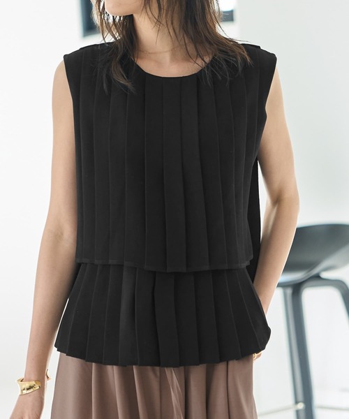 STYLE DELI(スタイルデリ)の「【LUXE】2段プリーツブラウス(シャツ/ブラウス・レディース・ブラック/ライトブルー/ホワイト・FREE)」の1枚目の写真