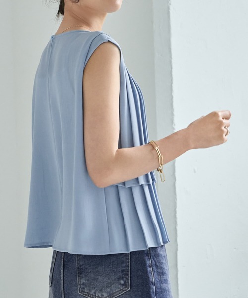 STYLE DELI（スタイルデリ）の「【LUXE】２段プリーツブラウス（シャツ/ブラウス・レディース・ブラック/ライトブルー/ホワイト・FREE）」の10枚目の写真