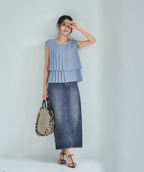 STYLE DELI（スタイルデリ）の「【LUXE】２段プリーツブラウス（シャツ/ブラウス・レディース・ブラック/ライトブルー/ホワイト・FREE）」の11枚目の写真