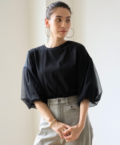 UNFILO（アンフィーロ）の「チュール レイヤード Tシャツ（Tシャツ/カットソー・レディース・ブラック系/ベージュ系/カーキ系・SMALL/MEDIUM）」の5枚目の写真