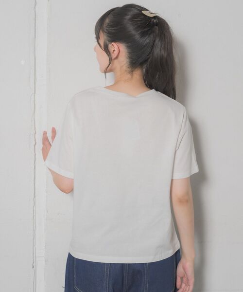 RETRO GIRL（レトロガール）の「【2サイズ展開】花刺繍TEE（Tシャツ/カットソー・レディース・ホワイト系その他2/ホワイト系その他3/ホワイト系その他4/ホワイト系その他5・ONE SIZE/FREE）」の22枚目の写真