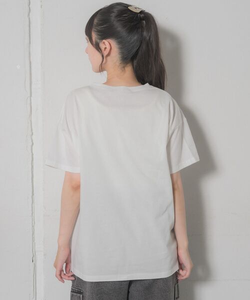 RETRO GIRL（レトロガール）の「【2サイズ展開】花刺繍TEE（Tシャツ/カットソー・レディース・ホワイト系その他2/ホワイト系その他3/ホワイト系その他4/ホワイト系その他5・ONE SIZE/FREE）」の14枚目の写真