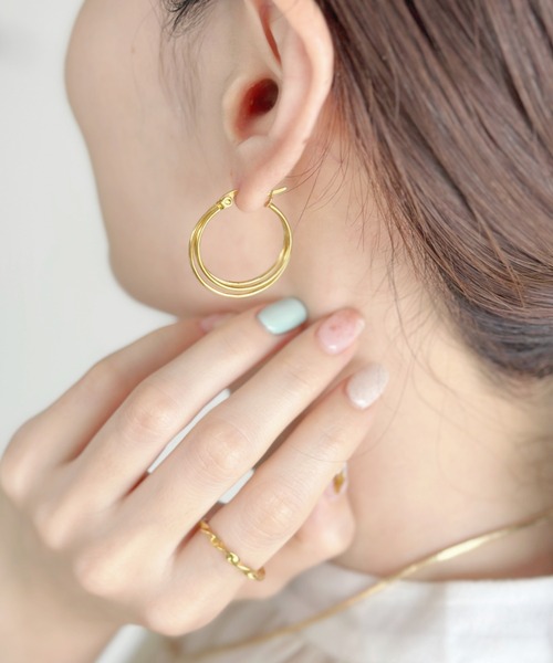 sowang(ソワン)の「トリプルフープピアス【ステンレス】-triple hoop pierce/stainless-(ピアス(両耳用)・レディース・ゴールド/シルバー・FREE)」の13枚目の写真