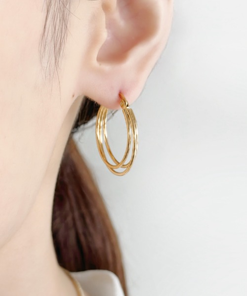 sowang(ソワン)の「トリプルフープピアス【ステンレス】-triple hoop pierce/stainless-(ピアス(両耳用)・レディース・ゴールド/シルバー・FREE)」の15枚目の写真
