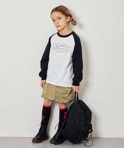 X-girl Stages（エックスガールステージス）の「ドロストポケットミニバックパック（バックパック/リュック・キッズ・ブラック/ラベンダー・FREE）」の4枚目の写真