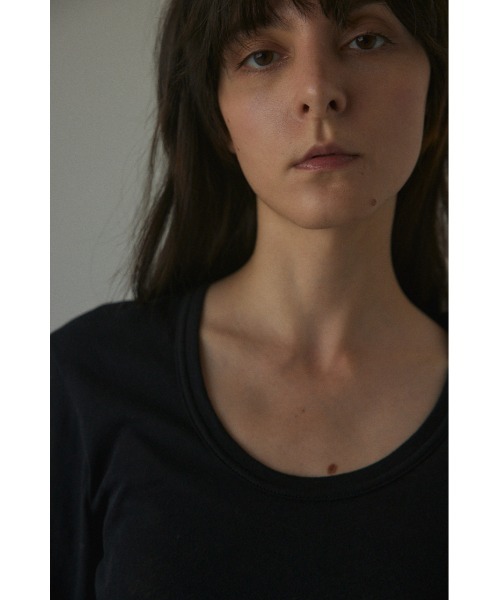 BLACK BY MOUSSY(ブラックバイマウジー)の「sheer tight long tops(シアータイトロングトップス)(Tシャツ/カットソー・レディース・ブラック/ピンク系その他/オフホワイト/グレー/オレンジ/ライトカーキ・FREE)」の16枚目の写真