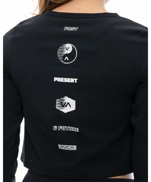 RVCA(ルーカ)の「RVCA レディース ELEMENT STREACK LS T ロンT 【2024年秋冬モデル】/ルーカショート丈長袖ロンT(Tシャツ/カットソー・レディース・ブルー/ブラック/ホワイト・SMALL/MEDIUM)」の18枚目の写真