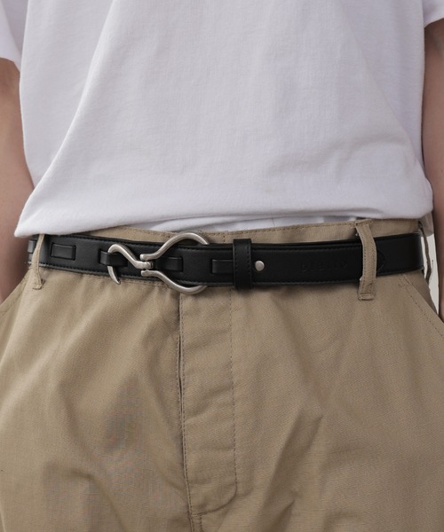 ROOPTOKYO（ループトウキョウ）の「gii select /ギィセレクト フックベルト（ベルト・メンズ・シルバー系その他/ゴールド系その他/ゴールド系その他2/シルバー系その他2/ブラック系その他/シルバー×ゴールド/ゼブラ/ホワイト×ブラック/ホワイト系/ブラック系3/カーキオリーブ/レッド・FREE）」の20枚目の写真