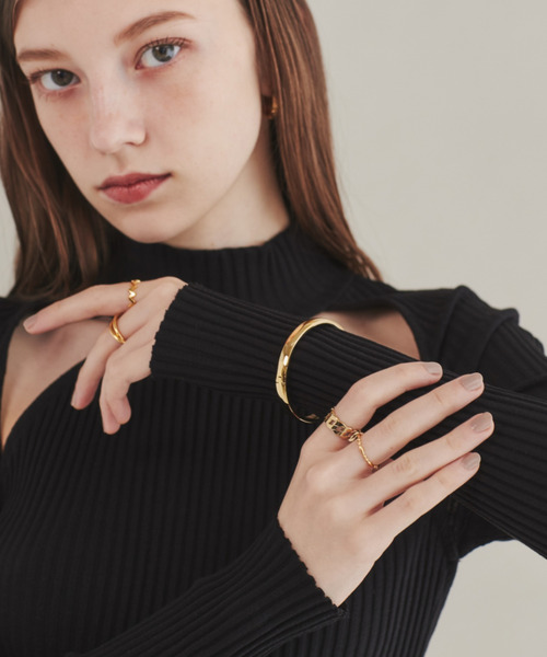 ciite' surgical stainless（シーテサージカルステンレス）の「【 金属アレルギー対応 】 シンプルバングル / ブレスレット サージカルステンレス（バングル/リストバンド・レディース・ゴールド/シルバー・FREE）」の6枚目の写真