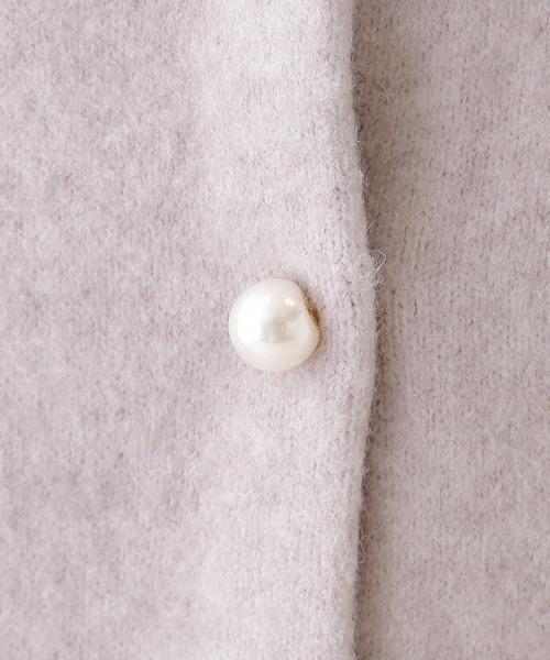 couture brooch(クチュールブローチ)の「◆【上品仕立て】パール調釦コクーンニットジャケット(ノーカラージャケット・レディース・ライトグレー/ダークグレー/アイボリー・36/38/40/42)」の10枚目の写真