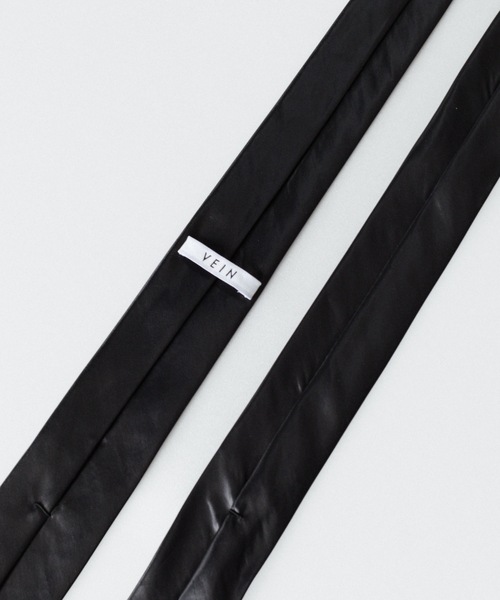 VEIN （ヴェイン）の「PE ヴィンテージサテン ナロータイ / PE VINTAGE SATIN NARROW TIE（ネクタイ・メンズ・ブラック・ONE SIZE）」の7枚目の写真