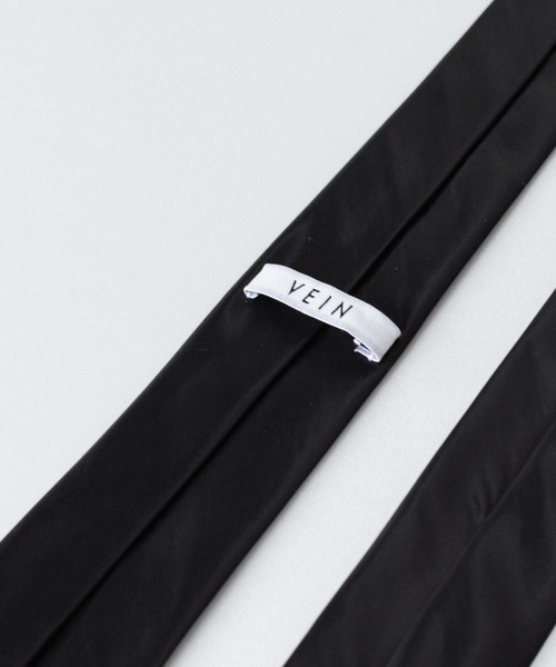 VEIN （ヴェイン）の「PE ヴィンテージサテン ナロータイ / PE VINTAGE SATIN NARROW TIE（ネクタイ・メンズ・ブラック・ONE SIZE）」の8枚目の写真