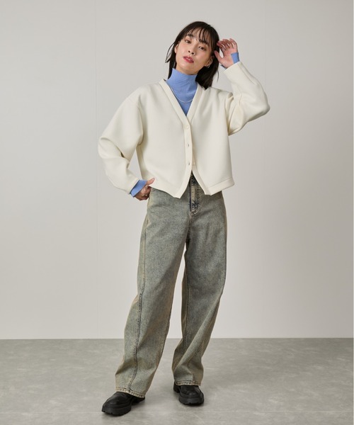 NERGY（ナージー）の「Airy jersey クロップド丈カーディガン（カーディガン/ボレロ・レディース・チャコールグレー/キナリ・FREE）」の4枚目の写真