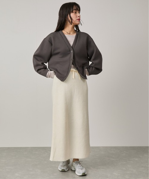 NERGY（ナージー）の「Airy jersey クロップド丈カーディガン（カーディガン/ボレロ・レディース・チャコールグレー/キナリ・FREE）」の7枚目の写真