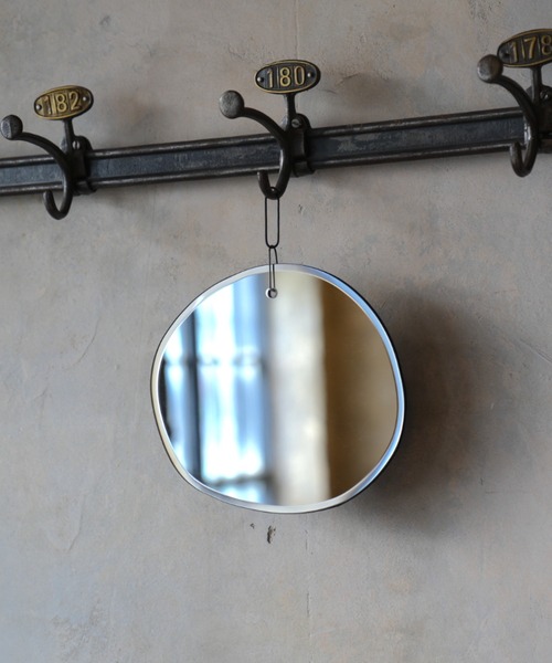 HANGING MIRROR FLOATING CLOUD OVAL/壁掛け ミラー（ミラー）｜DULTON
