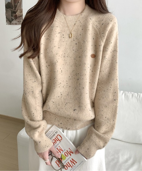 AMAJI（アマジ）の「クルーネックネップニットトップス（ニット