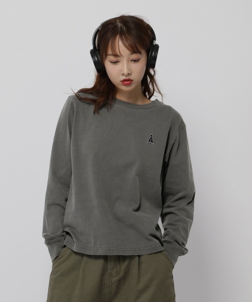 ALAND(エーランド)の「【UNISEX】ALAND/ピグメントロゴロングスリーブ(Tシャツ/カットソー・レディース・チャコール/ブラウン・MEDIUM/LARGE/SMALL)」の5枚目の写真