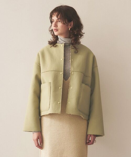 cloenc（クロエンス）の「◆【リバーシブル】ボアショートコート（ノーカラーコート・レディース・アイボリー/ダークグレー/スモーキーグリーン系・02）」の14枚目の写真