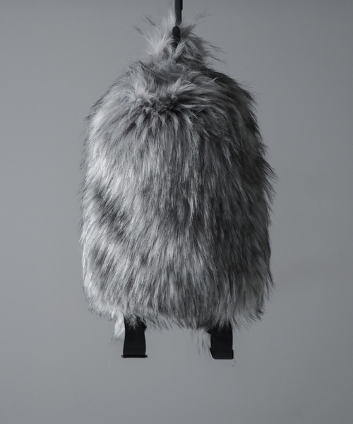 [新品未使用] opium グレー fur backpack ファー リュック 新品未使用] opium グレー fur backpack ファー リュック - メルカリ