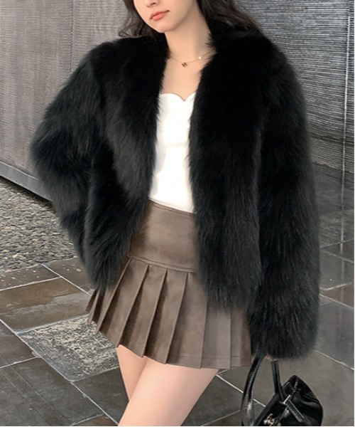 gossip!ロサンゼルス(ゴシップロサンゼルス)の「Vネック 中綿 イミテーションファーコート(テーラードジャケット・レディース・ブラウン/ブラック/ベージュ/オフホワイト・L/M)」の21枚目の写真