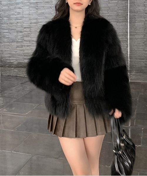 gossip!ロサンゼルス(ゴシップロサンゼルス)の「Vネック 中綿 イミテーションファーコート(テーラードジャケット・レディース・ブラウン/ブラック/ベージュ/オフホワイト・L/M)」の15枚目の写真