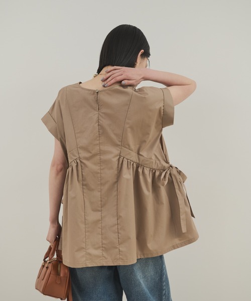Shelly island（シェリーアイランド）の「ウエストギャザー切替ブラウス（シャツ/ブラウス・レディース・ベージュ/ホワイト/ブラック/ブラウン・FREE）」の14枚目の写真