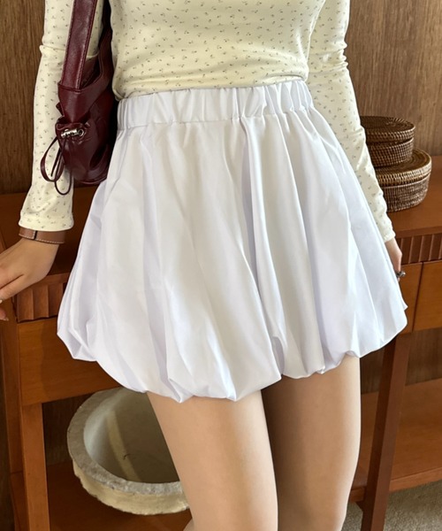 efill（エフィル）の「今シーズン話題の ボリューム バルーン スカート（スカート・レディース・ホワイト/ブラック・FREE）」の4枚目の写真