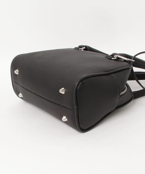 VELETTO（ベレット）の「(VELETTO)CHAIN CHARM BOSTON BAG（ボストンバッグ・レディース・ブルー/ブラック・ONE SIZE）」の4枚目の写真