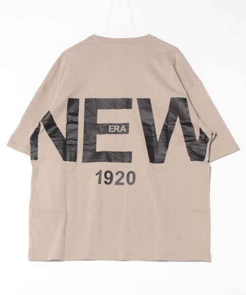 NEW ERA(ニューエラ)の「NEW ERA/ニューエラ 半袖Tシャツ バックプリント オーバーサイズ 14410046/14410047/14410048(Tシャツ/カットソー・メンズ・ホワイト/ベージュ/ブラック・M/L/XL/XXL)」の5枚目の写真