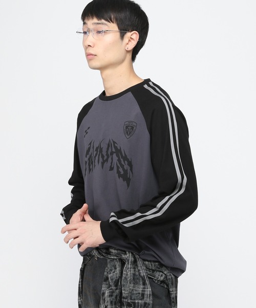 SAINTPAIN(セイントペイン)の「【UNISEX】SAINTPAIN/METALラグランロングスリーブT(Tシャツ/カットソー・レディース・ライトグレー/チャコール・MEDIUM/LARGE)」の4枚目の写真
