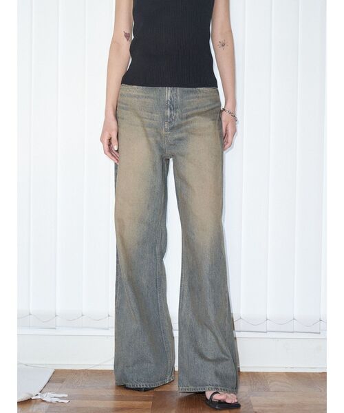 VEQUM（VEQUM）の「【VEQUM】RIM WIDE JEANS（デニムパンツ・レディース・ブラック/ライトブルー/インディゴブルー・26/25/24）」の4枚目の写真