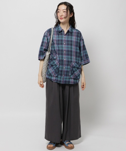 niko and...(ニコアンド)の「DRYイージーワイドパンツ(その他パンツ・レディース・カーキ/ブルー/チャコール/ライトグレー・MEDIUM/LARGE)」の9枚目の写真