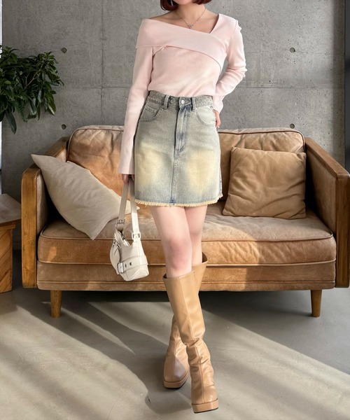 clear（クリア）の「台形デニムミニスカート［大人カジュアル 着回し抜群］≪SS新作≫（デニムスカート・レディース・ライトブルー/ブルー・S/M）」の4枚目の写真