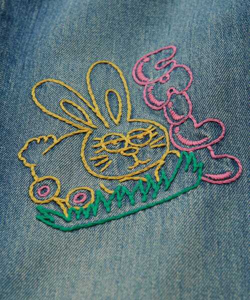 HYSTERIC GLAMOUR(ヒステリックグラマー)の「手書きステッチ刺繍 テーパードデニムパンツ(その他パンツ・レディース・ライトインディゴブルー・28inch/27inch/26inch/25inch)」の8枚目の写真