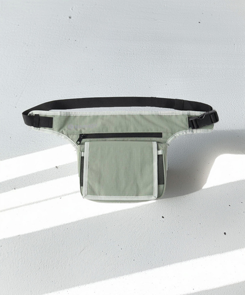 MARMOT CAPITAL（マーモットキャピタル）の「【MARMOT CAPITAL / マーモット キャピタル】 WAIST BAG 25SSG- 02（ショルダーバッグ・メンズ・チャコールグレー/ライトブルー/グリーン系その他・FREE）」の2枚目の写真