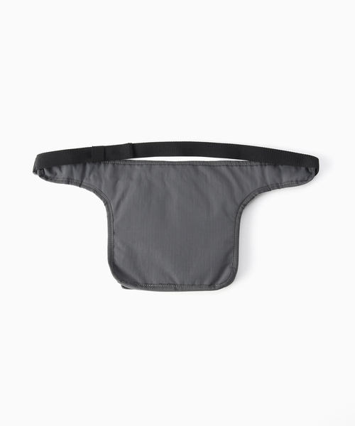 MARMOT CAPITAL（マーモットキャピタル）の「【MARMOT CAPITAL / マーモット キャピタル】 WAIST BAG 25SSG- 02（ショルダーバッグ・メンズ・チャコールグレー/ライトブルー/グリーン系その他・FREE）」の5枚目の写真