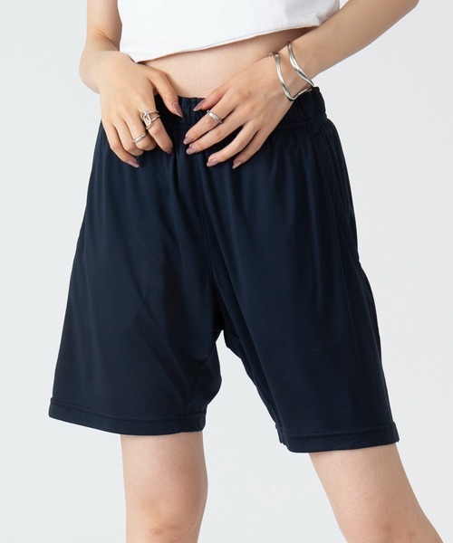 United Athle（ユナイテッドアスレ）の「【United Athle】4.4オンス ドライスムース リサイクルポリエステル ショーツ ハーフパンツ UVカット 紫外線カット 吸水速乾 ジム ヨガ ランニング トレーニング 5702（スウェットパンツ・レディース・ブラック/ダークグリーン/ネイビー/ダークパープル/スミクロ/グレイッシュブルー・L/XL/S/M）」の4枚目の写真