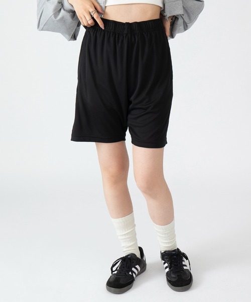 United Athle（ユナイテッドアスレ）の「【United Athle】4.4オンス ドライスムース リサイクルポリエステル ショーツ ハーフパンツ UVカット 紫外線カット 吸水速乾 ジム ヨガ ランニング トレーニング 5702（スウェットパンツ・レディース・ブラック/ダークグリーン/ネイビー/ダークパープル/スミクロ/グレイッシュブルー・L/XL/S/M）」の15枚目の写真