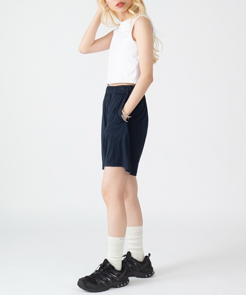 United Athle（ユナイテッドアスレ）の「【United Athle】4.4オンス ドライスムース リサイクルポリエステル ショーツ ハーフパンツ UVカット 紫外線カット 吸水速乾 ジム ヨガ ランニング トレーニング 5702（スウェットパンツ・レディース・ブラック/ダークグリーン/ネイビー/ダークパープル/スミクロ/グレイッシュブルー・L/XL/S/M）」の20枚目の写真